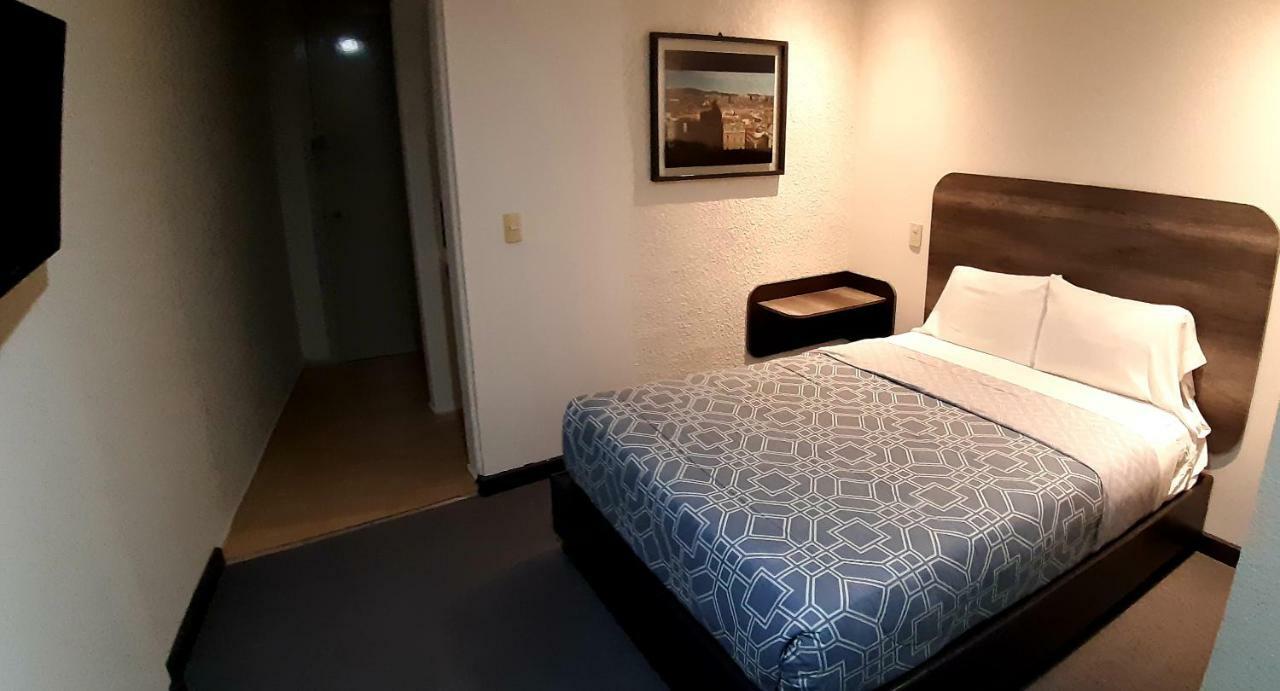 Hb Express Hotel Tlaxcala Экстерьер фото